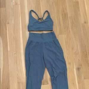 Athlete Blue Activewear Set - Sports Bra & High-Waist Leggings